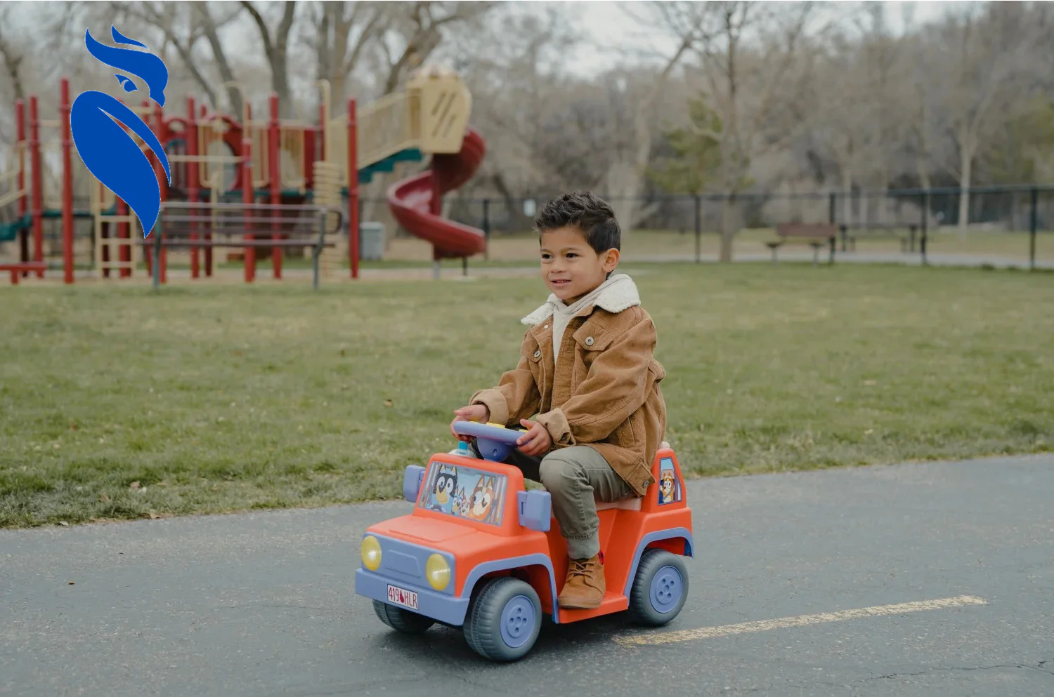 6V Battery-Powered Ride-On Car with Sounds for Kids Ages 2 and Up - Image 2