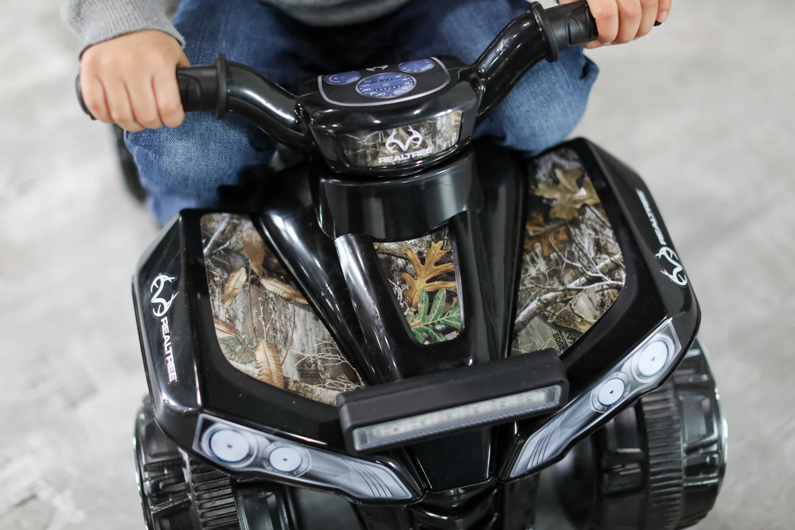 6V Battery-Powered Quad Ride-On Bike for Kids Ages 3+ - Image 9
