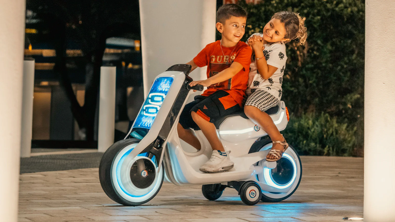12V Electric Ride-On Motorcycle for Kids with Full LED Light Modes