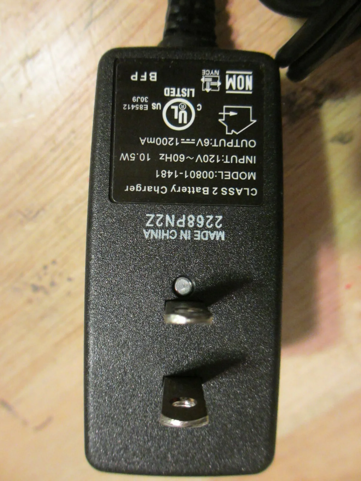 6V Red Power Wheels with 1200mA Charger and Durable Design - Image 3