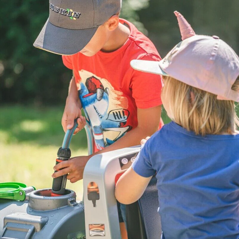 Fun-Filled Falk Joskin Tanker Trailer for Kids Ages 3 and Up - Image 3
