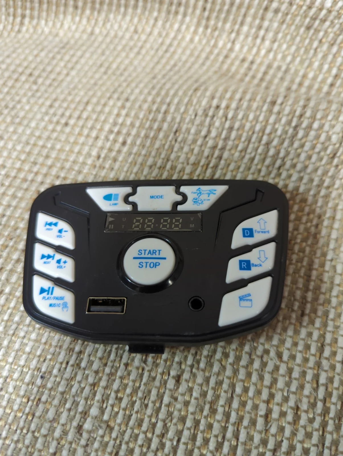 JR1927M-Z Blue 24V Kids Electric Ride-On Car Power Supply and Central Control Switch - Image 3