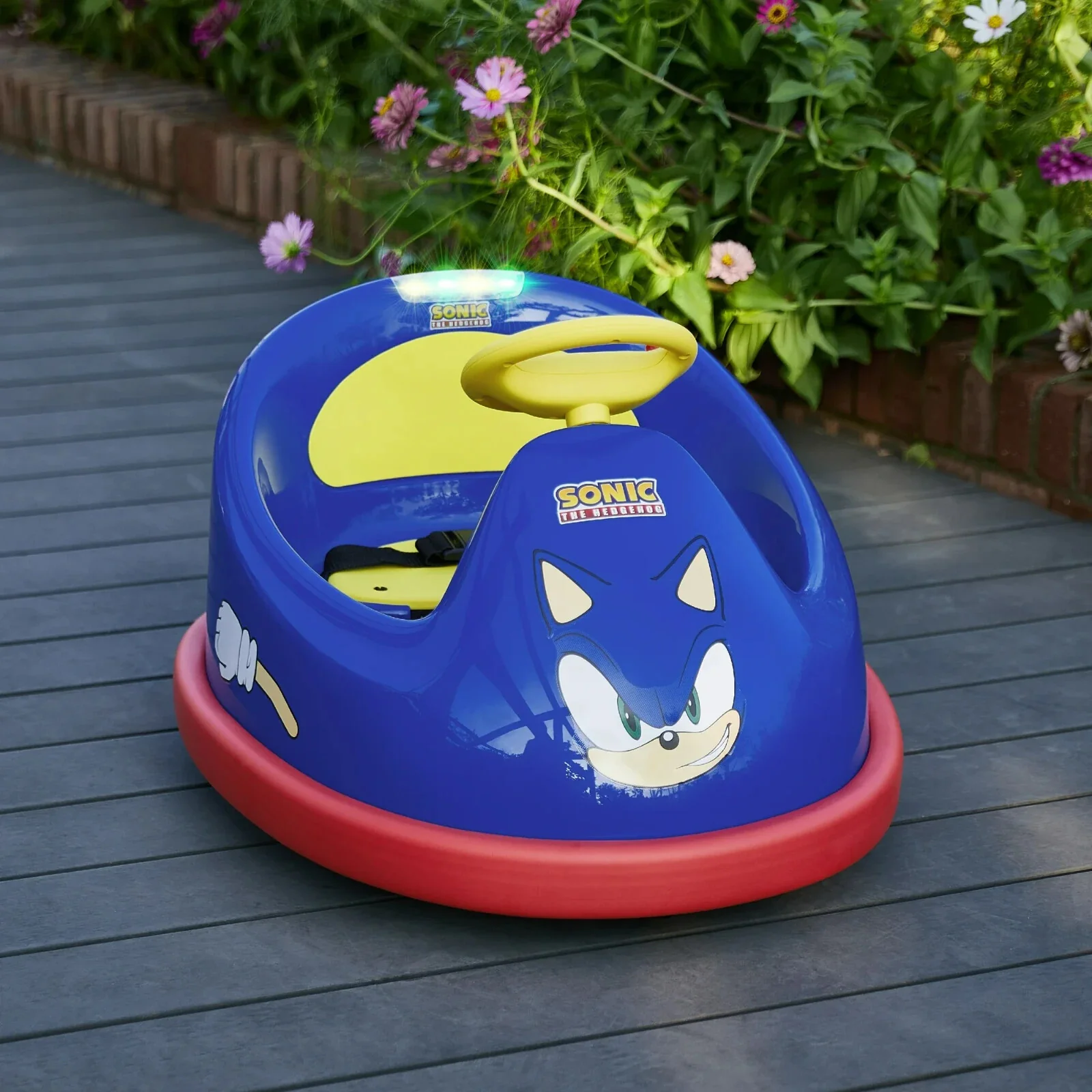 Kids Electric Sonic The Hedgehog Bumper Car with 2-Speed and 360-Degree Turning Ride-On