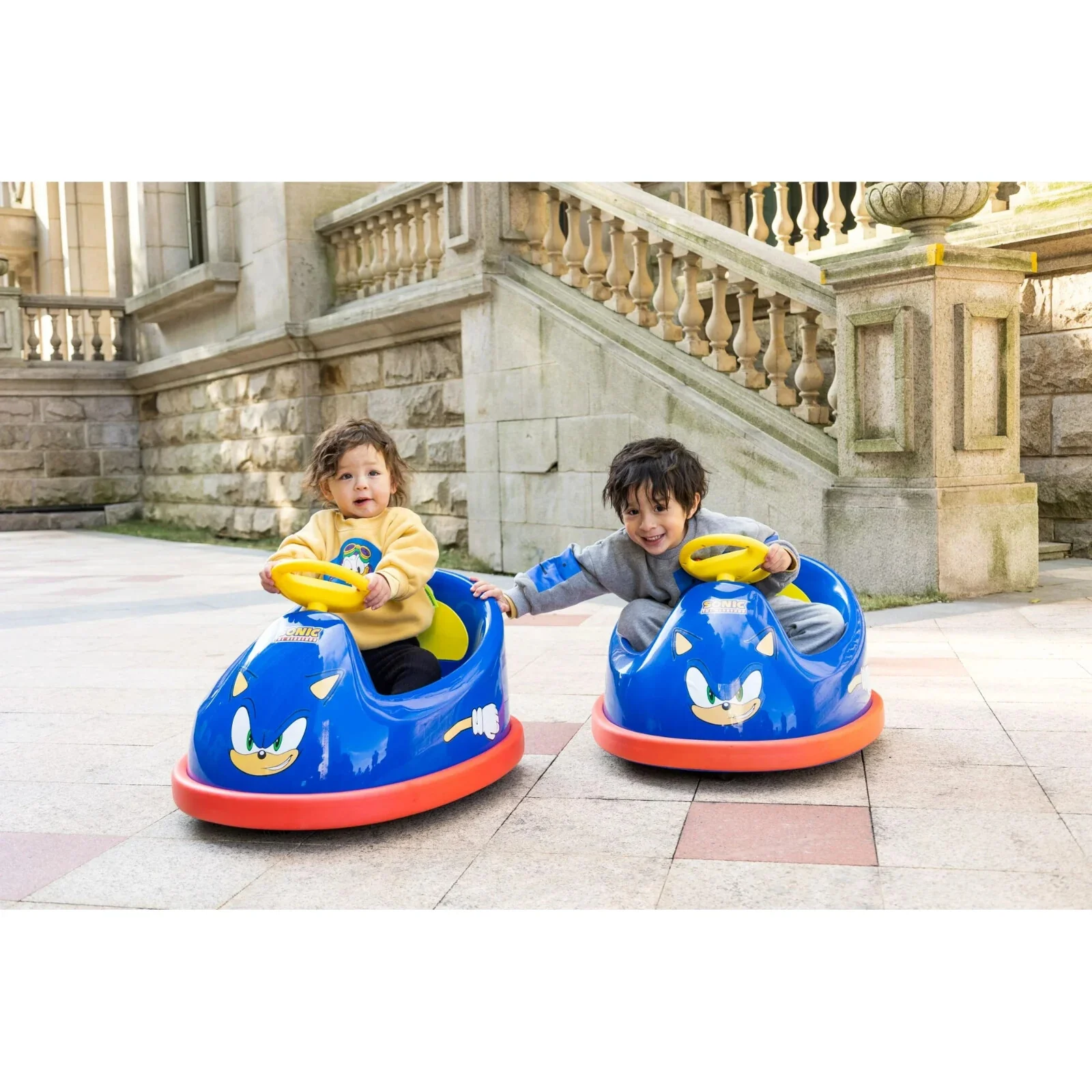 Kids Electric Sonic The Hedgehog Bumper Car with 2-Speed and 360-Degree Turning Ride-On - Image 2